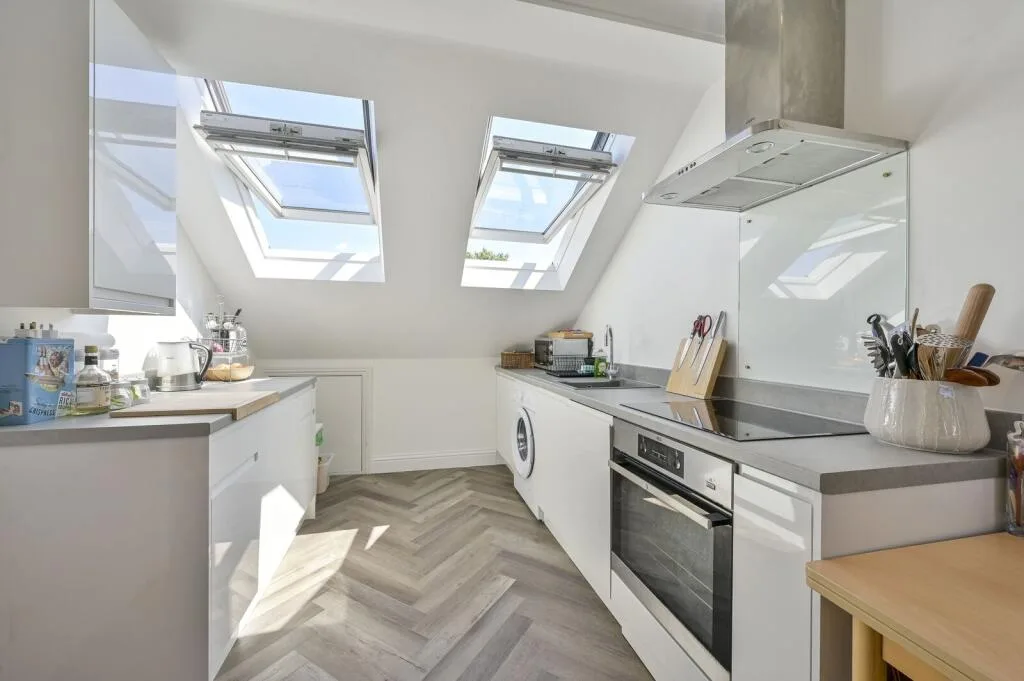 1 bedroom maisonette for rent