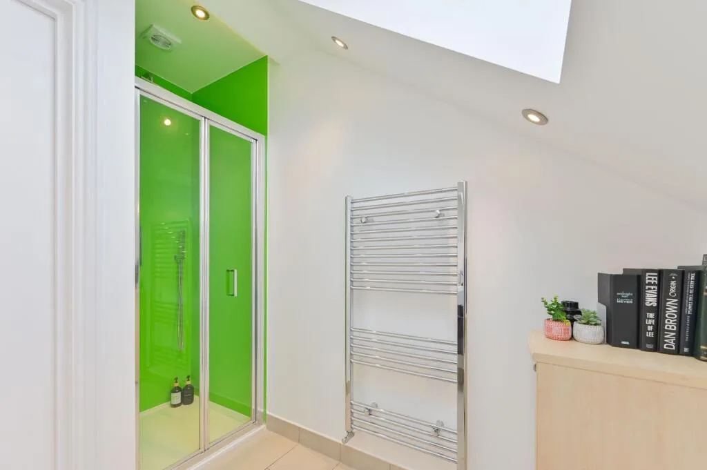 1 bedroom maisonette for rent