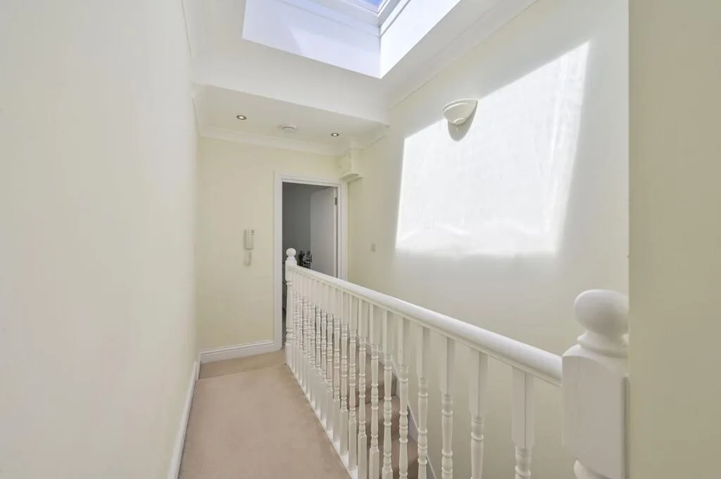 1 bedroom maisonette for rent