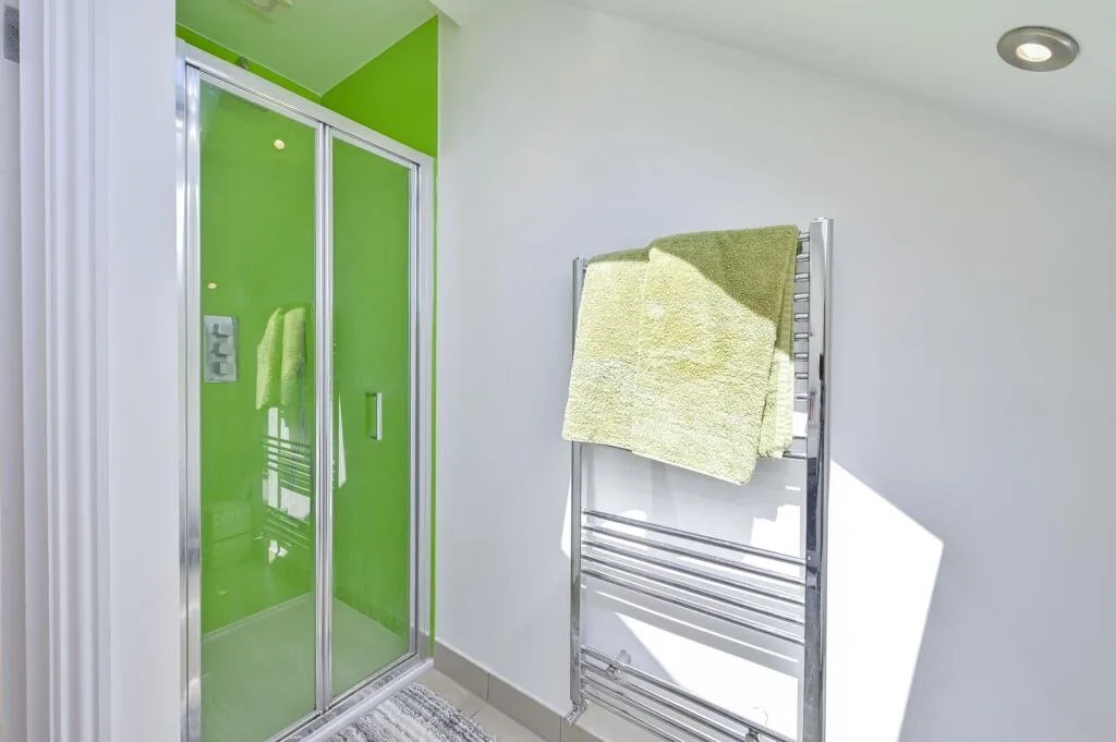 1 bedroom maisonette for rent