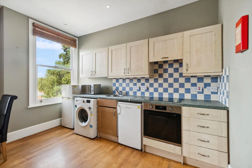 2 bedroom semi-detached house for rent