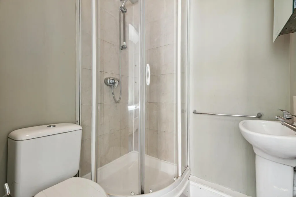 2 bedroom semi-detached house for rent