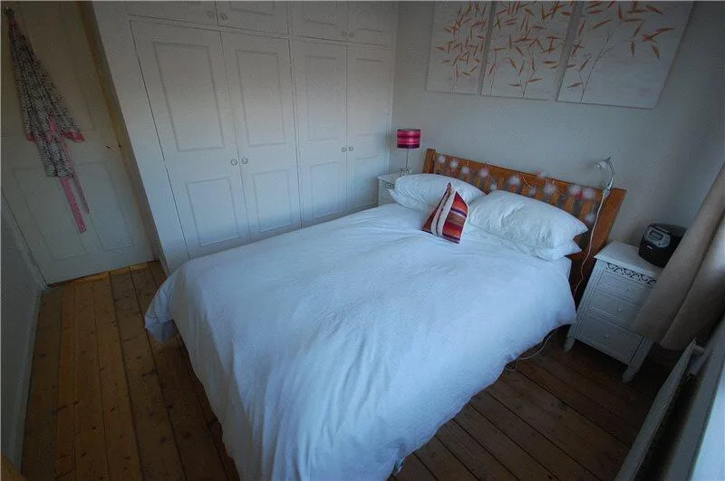 1 bedroom house for rent