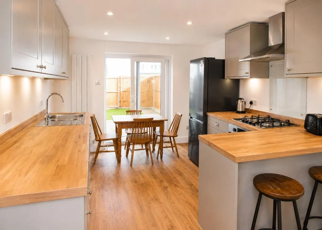 2 bedroom ground floor maisonette for rent