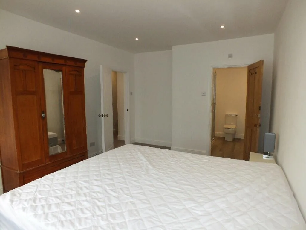 2 bedroom ground floor maisonette for rent