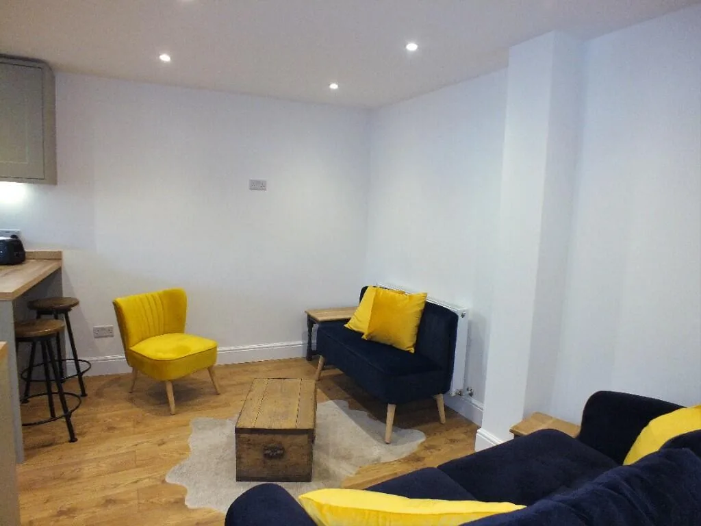 2 bedroom ground floor maisonette for rent