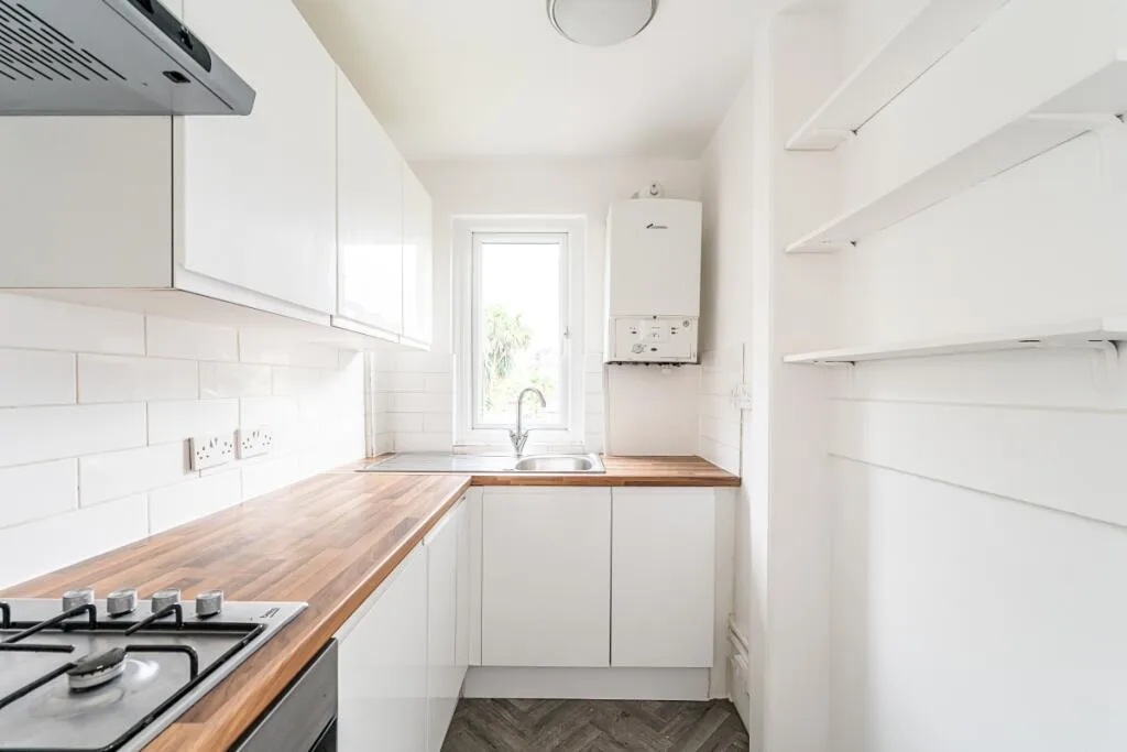 1 bedroom maisonette for rent