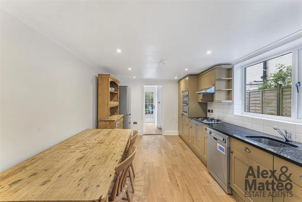 4 bedroom house for rent