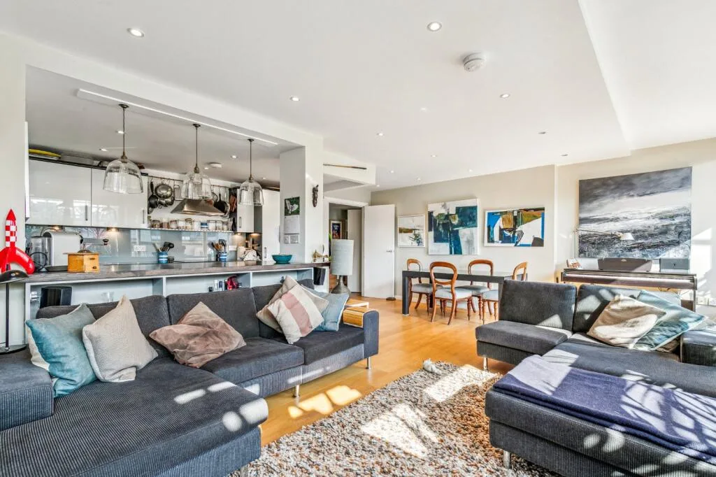 2 bedroom flat for rent
