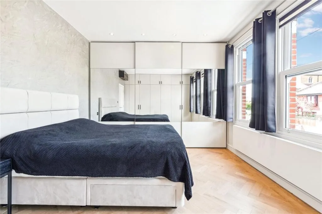4 bedroom flat for rent