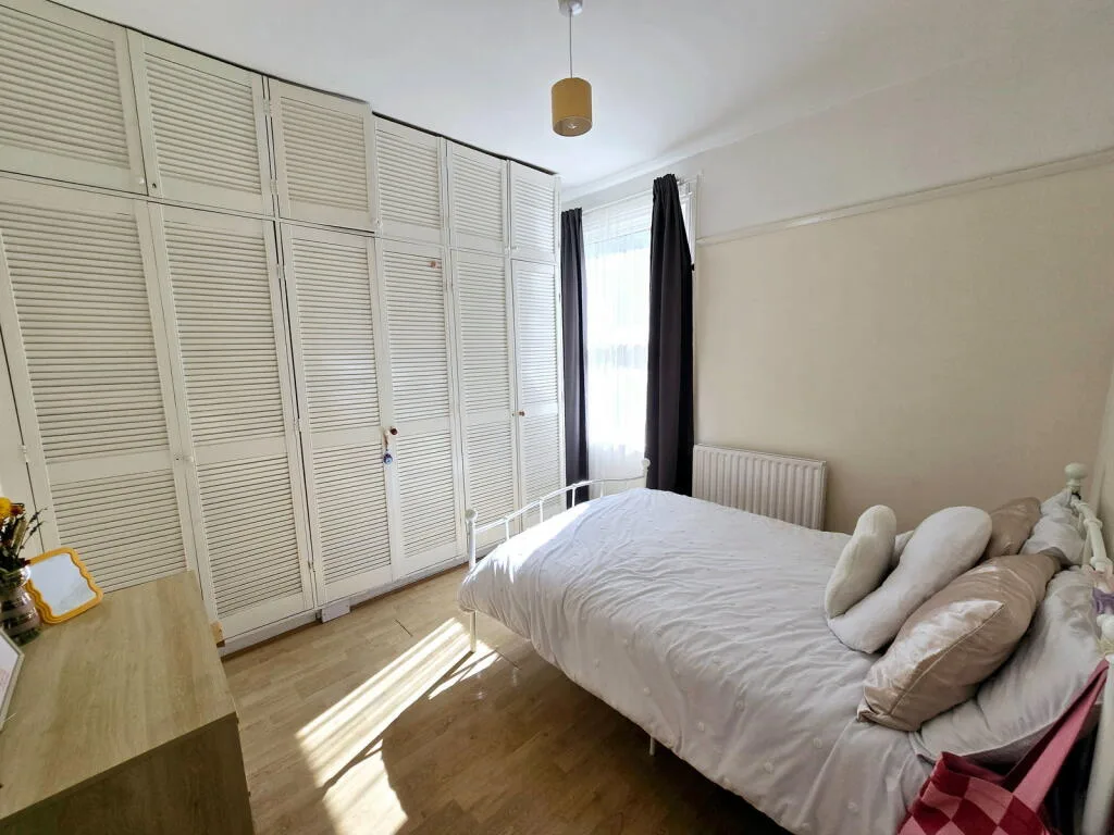 2 bedroom maisonette for rent