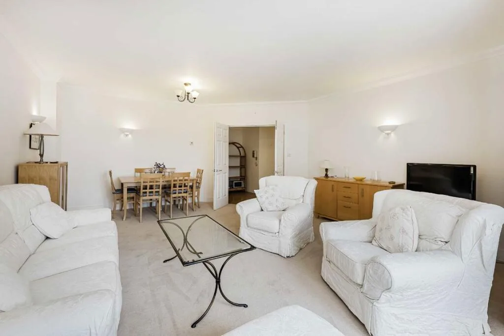 2 bedroom flat for rent