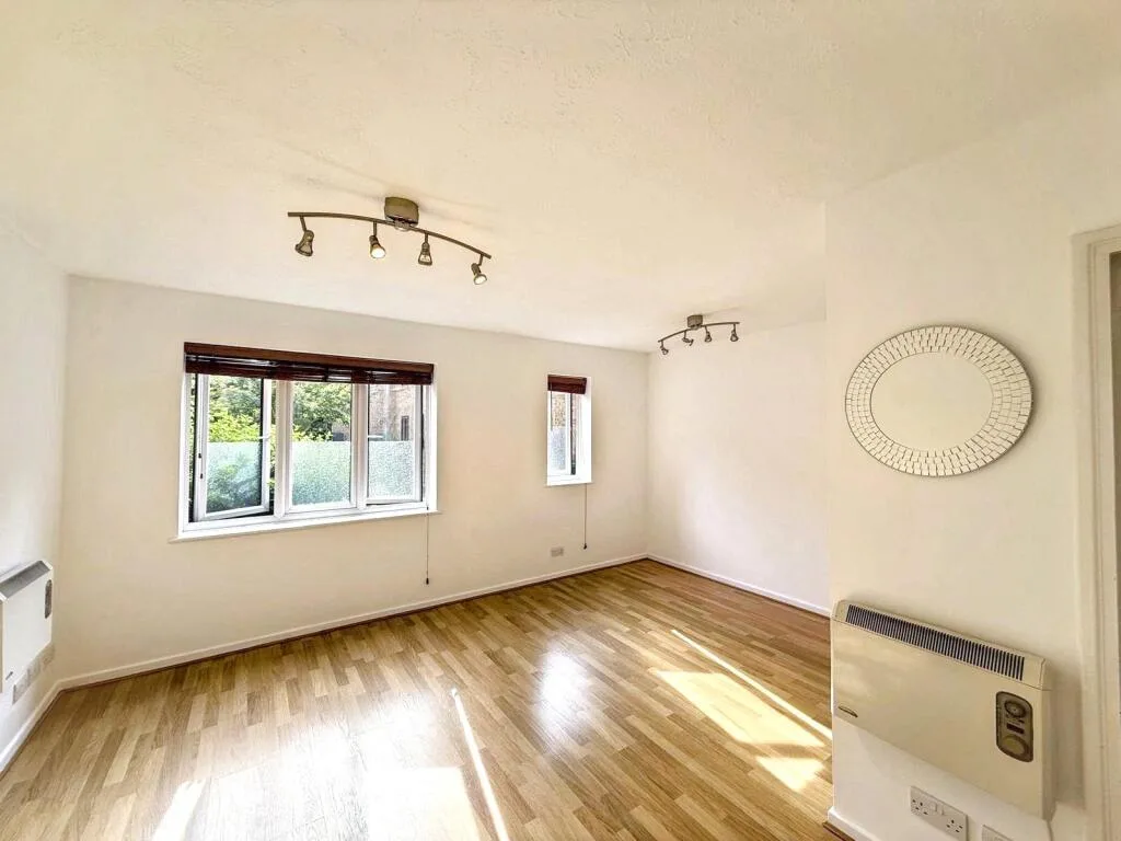 Studio apartment for rent