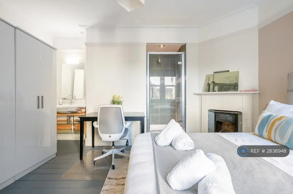 1 bedroom house share for rent