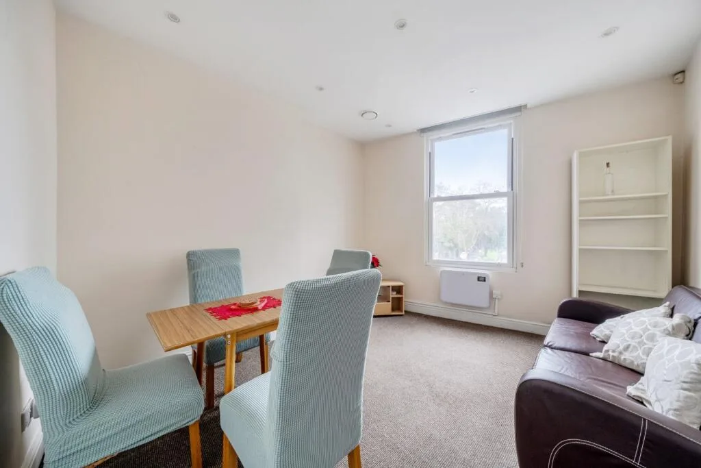 2 bedroom flat for rent