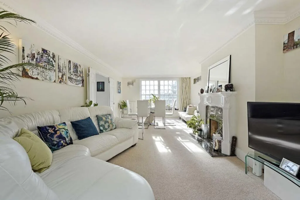 2 bedroom flat for rent