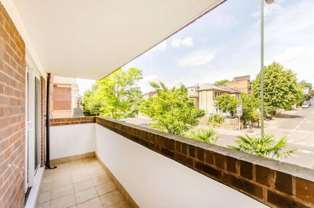 2 bedroom flat for rent
