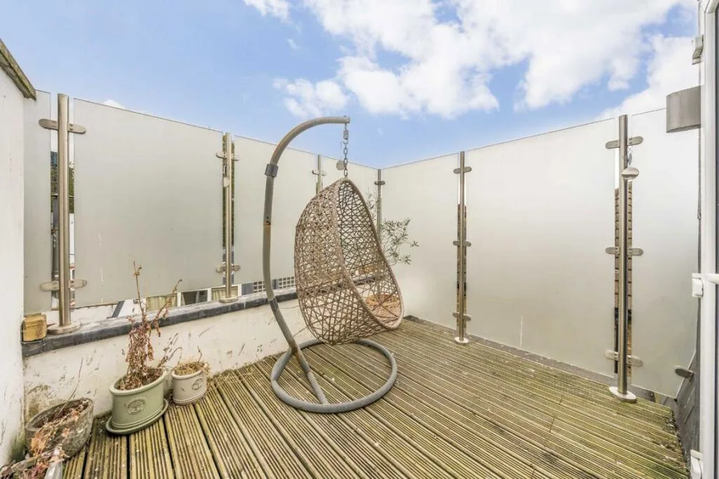 3 bedroom flat for rent