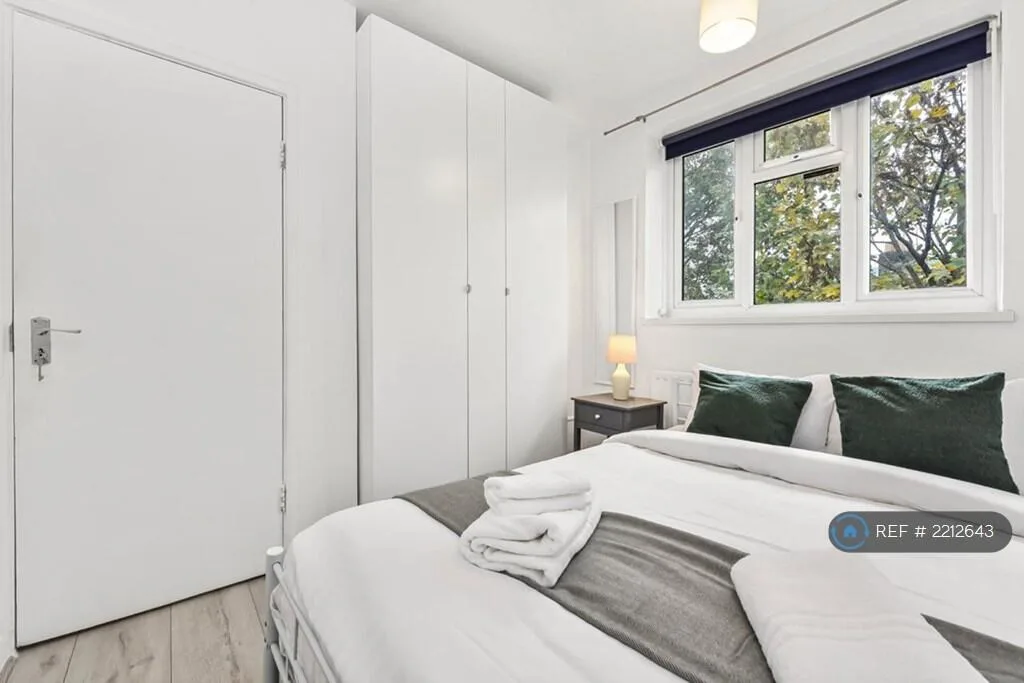 3 bedroom flat for rent