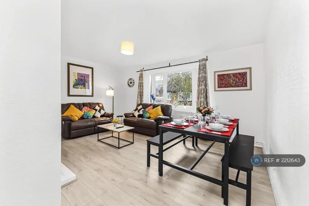 3 bedroom flat for rent