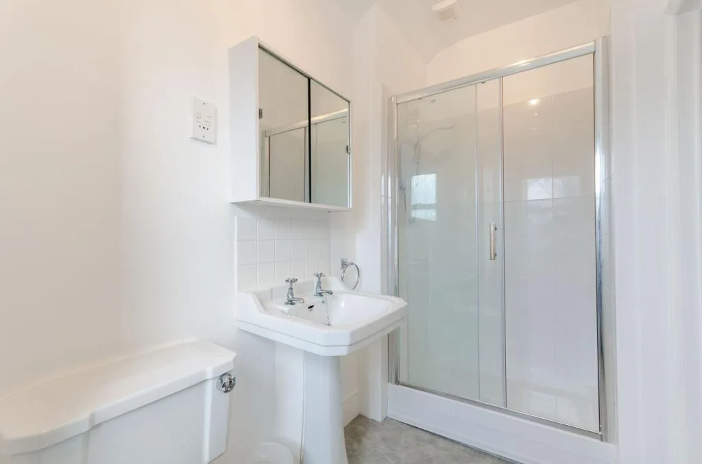 2 bedroom maisonette for rent