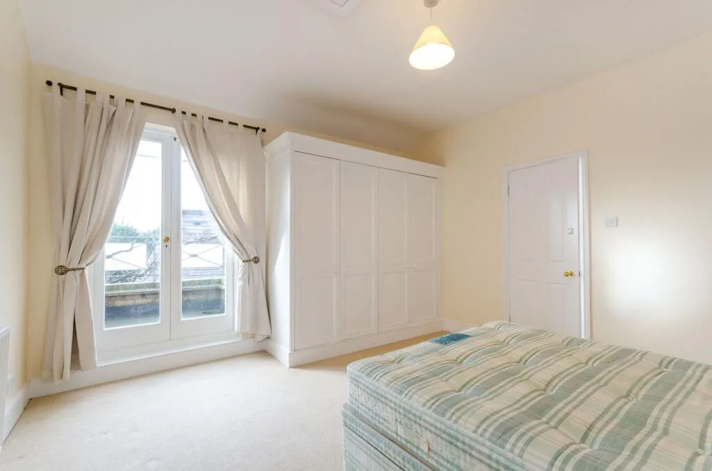 2 bedroom maisonette for rent