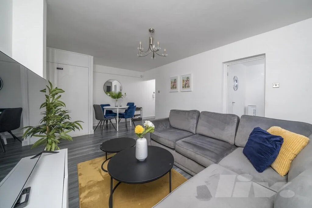 3 bedroom apartment for rent