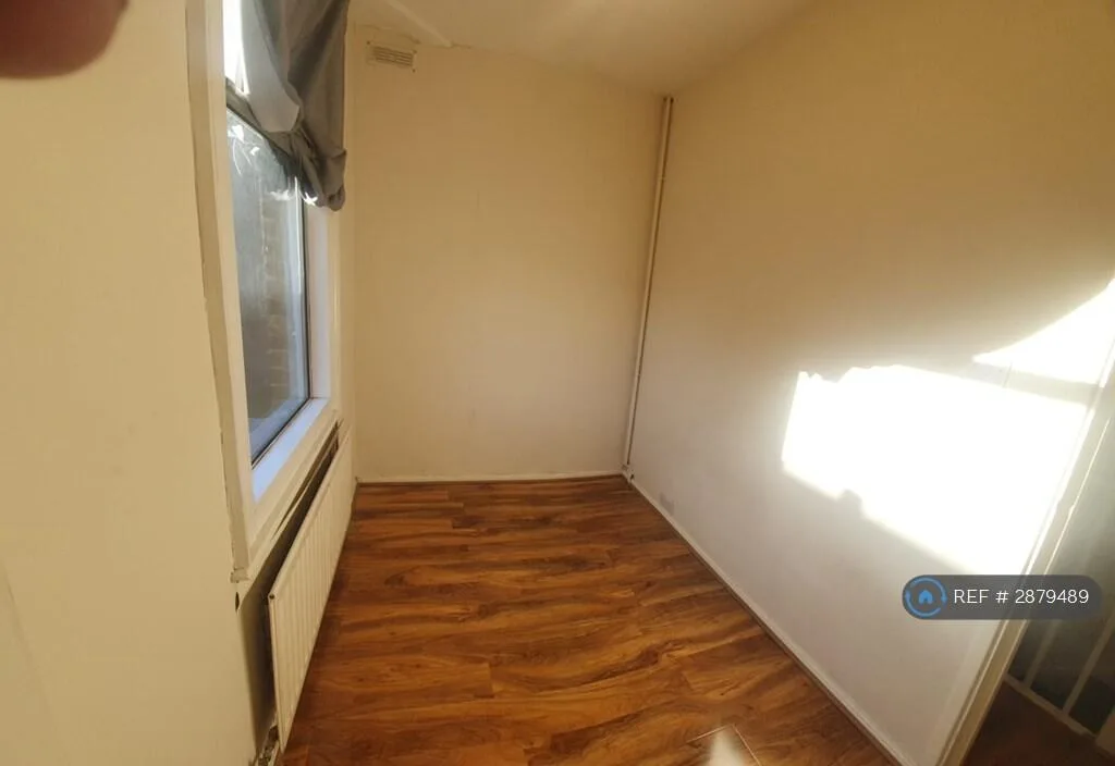 2 bedroom end of terrace house for rent