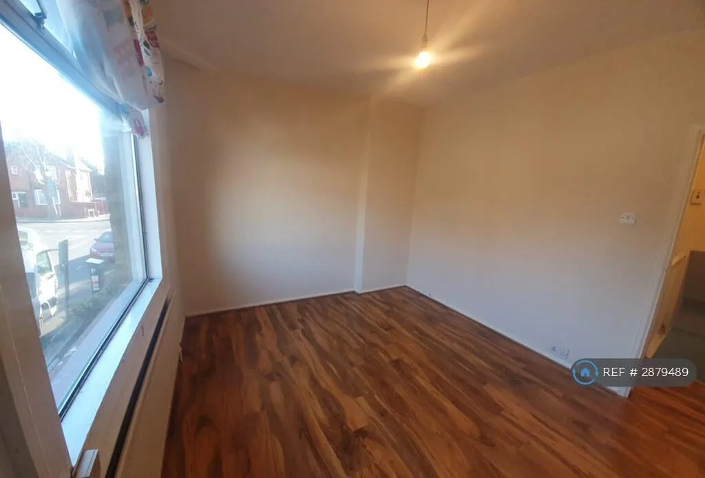2 bedroom end of terrace house for rent