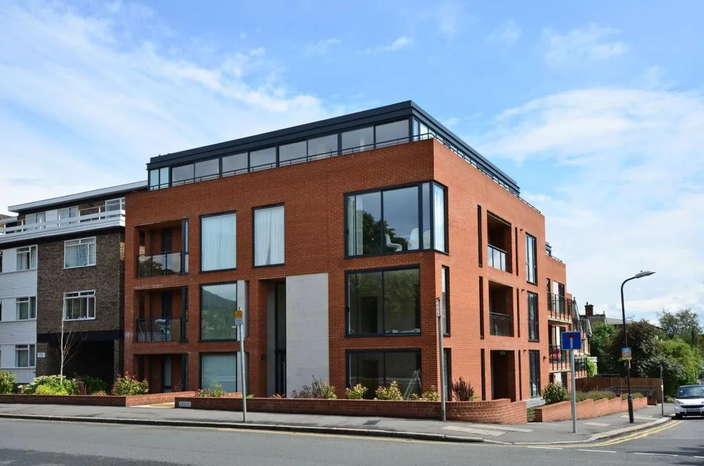 2 bedroom penthouse for rent