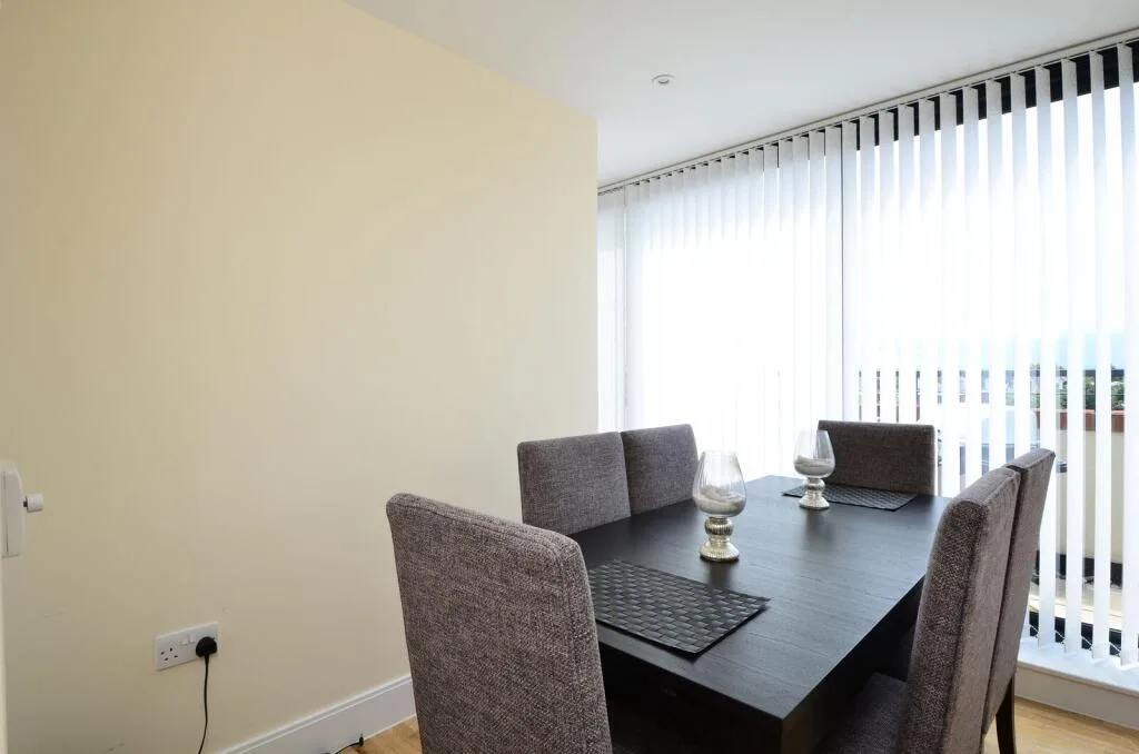 2 bedroom penthouse for rent