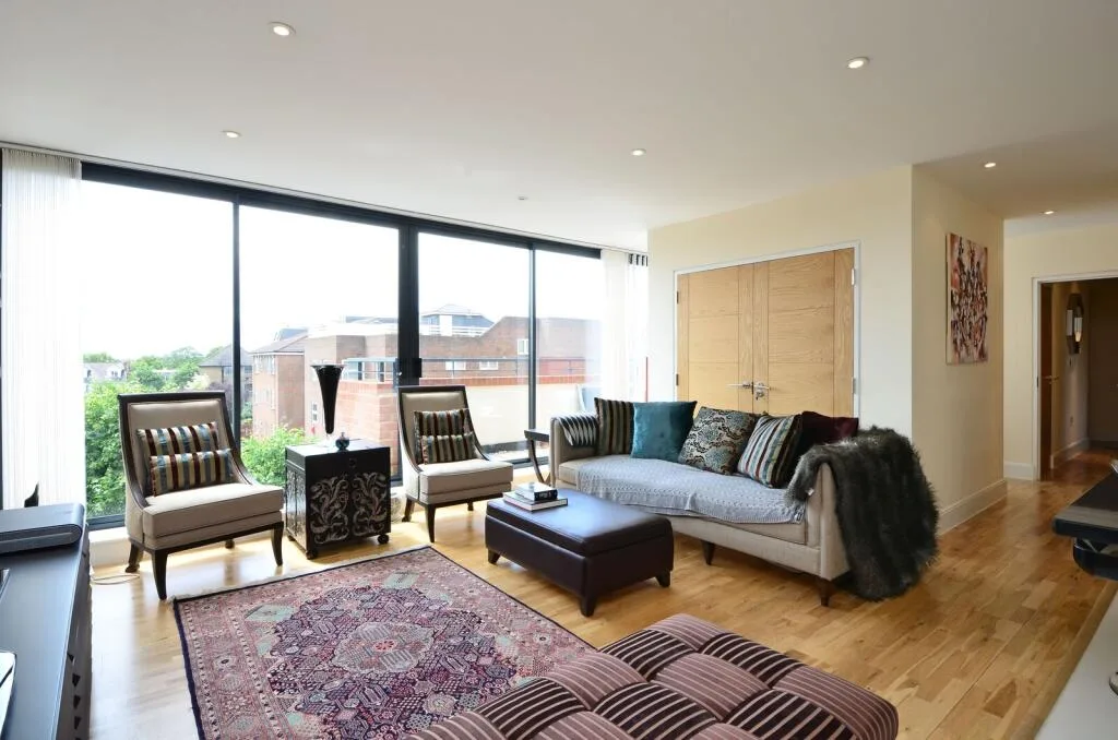 2 bedroom penthouse for rent