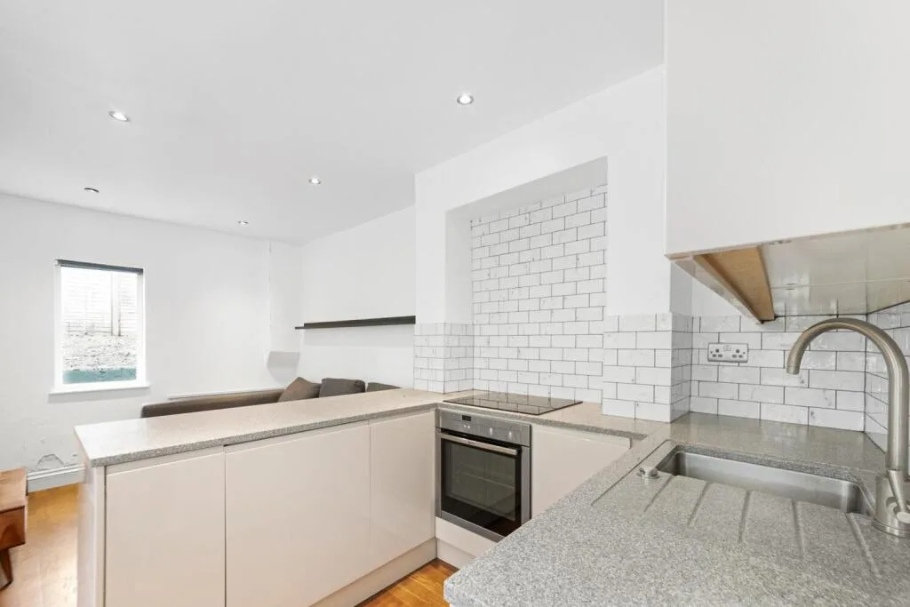 1 bedroom ground floor flat for rent