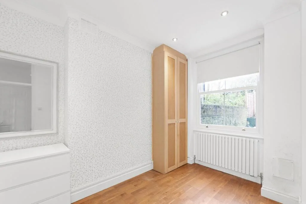 1 bedroom ground floor flat for rent