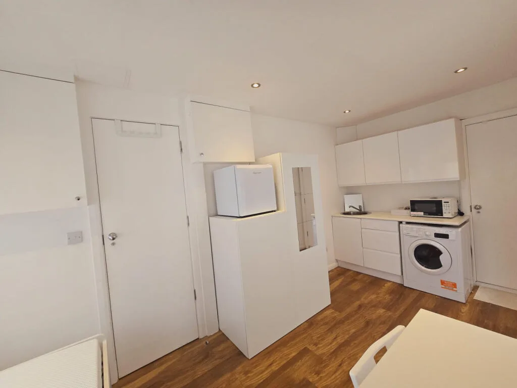 Studio flat for rent