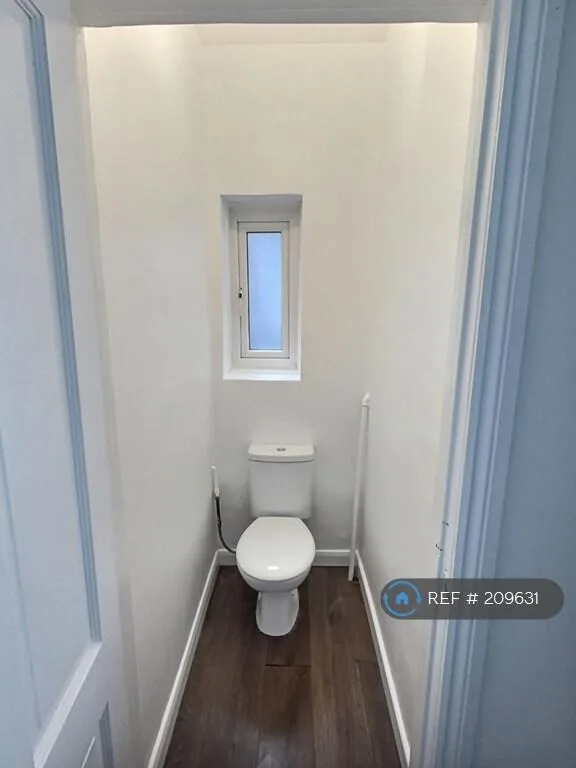 3 bedroom maisonette for rent