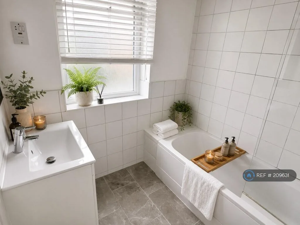 3 bedroom maisonette for rent