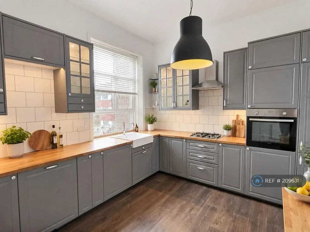 3 bedroom maisonette for rent