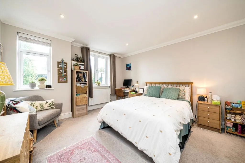 3 bedroom flat for rent