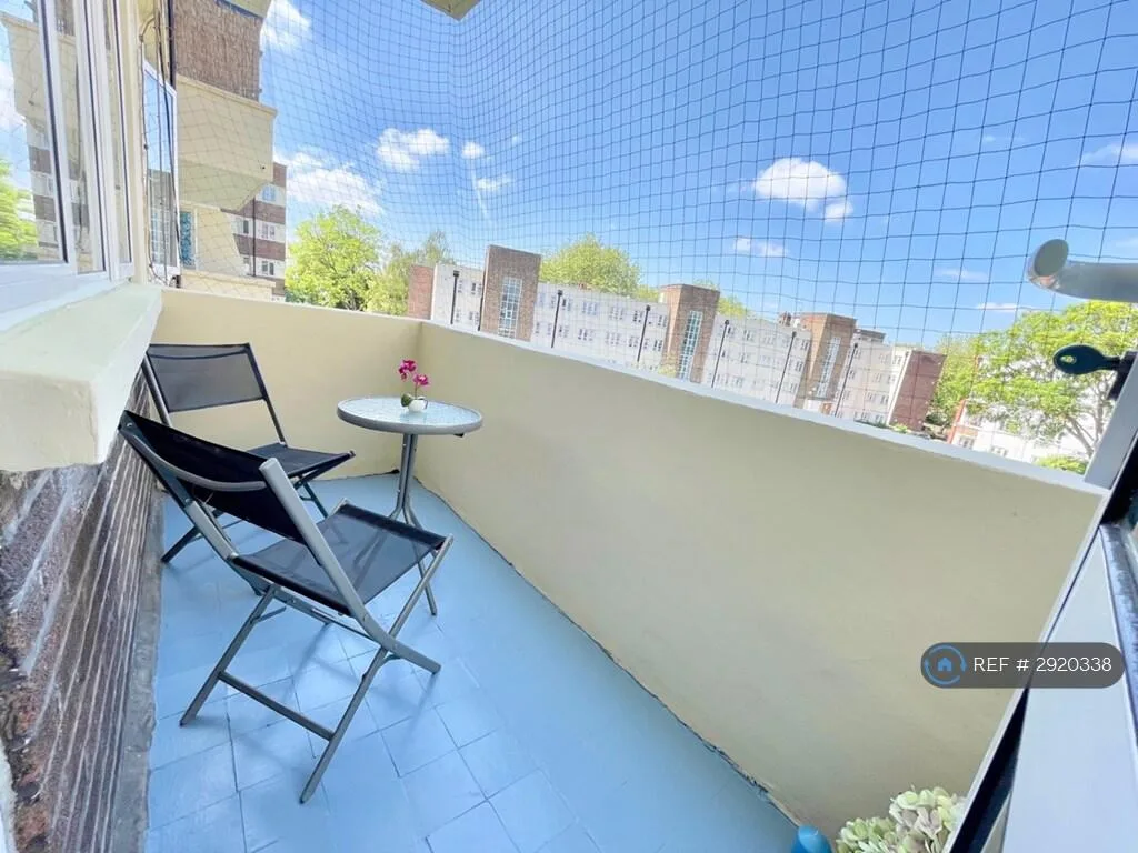 3 bedroom flat for rent