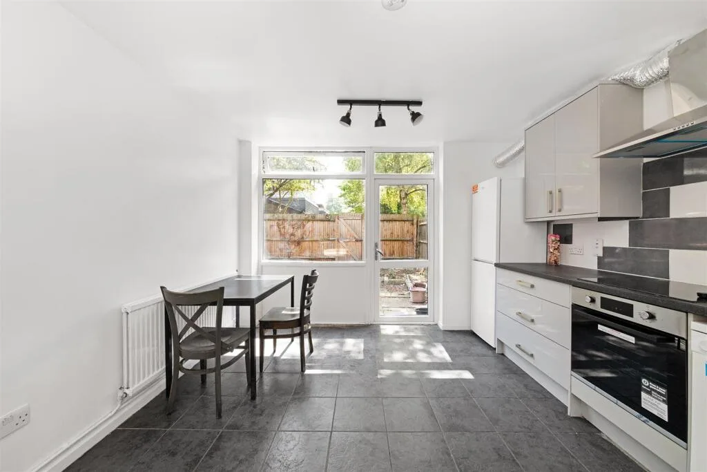 3 bedroom house for rent