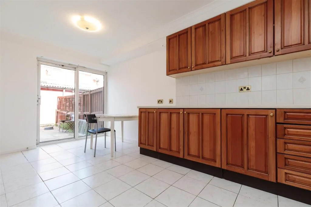 3 bedroom terraced house for rent