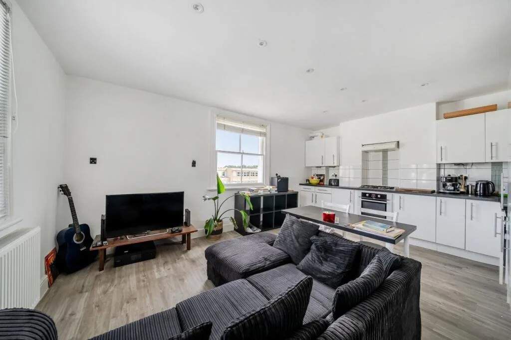 2 bedroom flat for rent