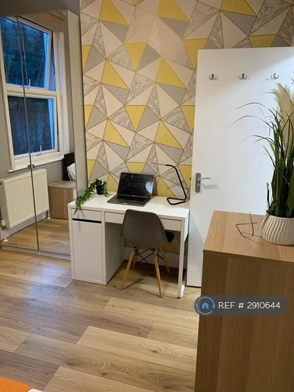 1 bedroom house share for rent