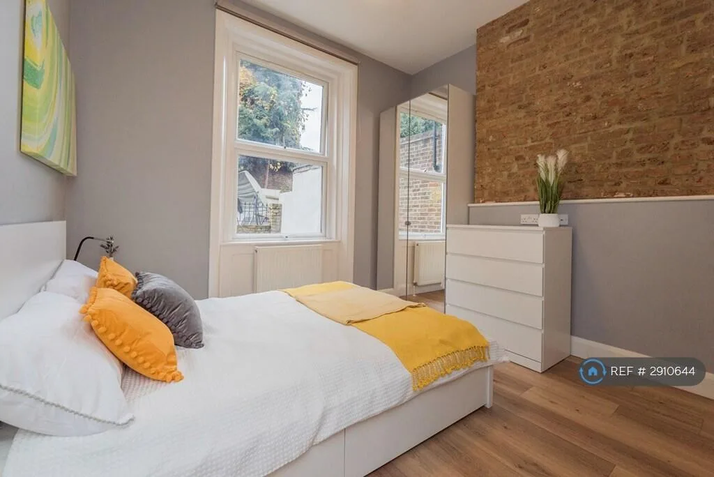 1 bedroom house share for rent
