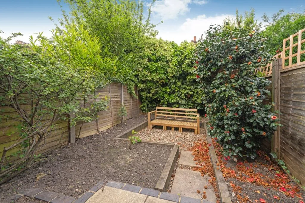 2 bedroom terraced house for rent