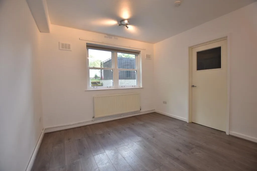 1 bedroom ground floor flat for rent