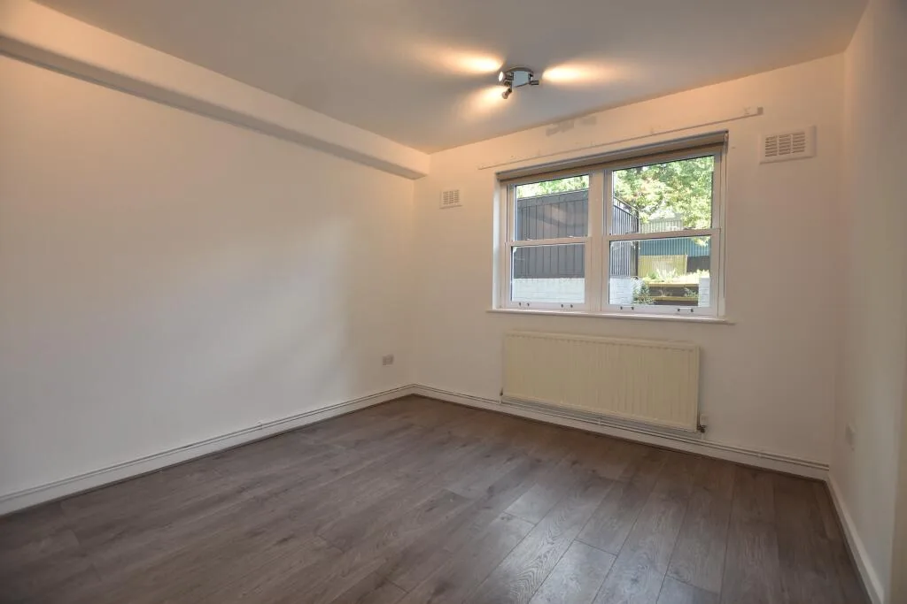 1 bedroom ground floor flat for rent