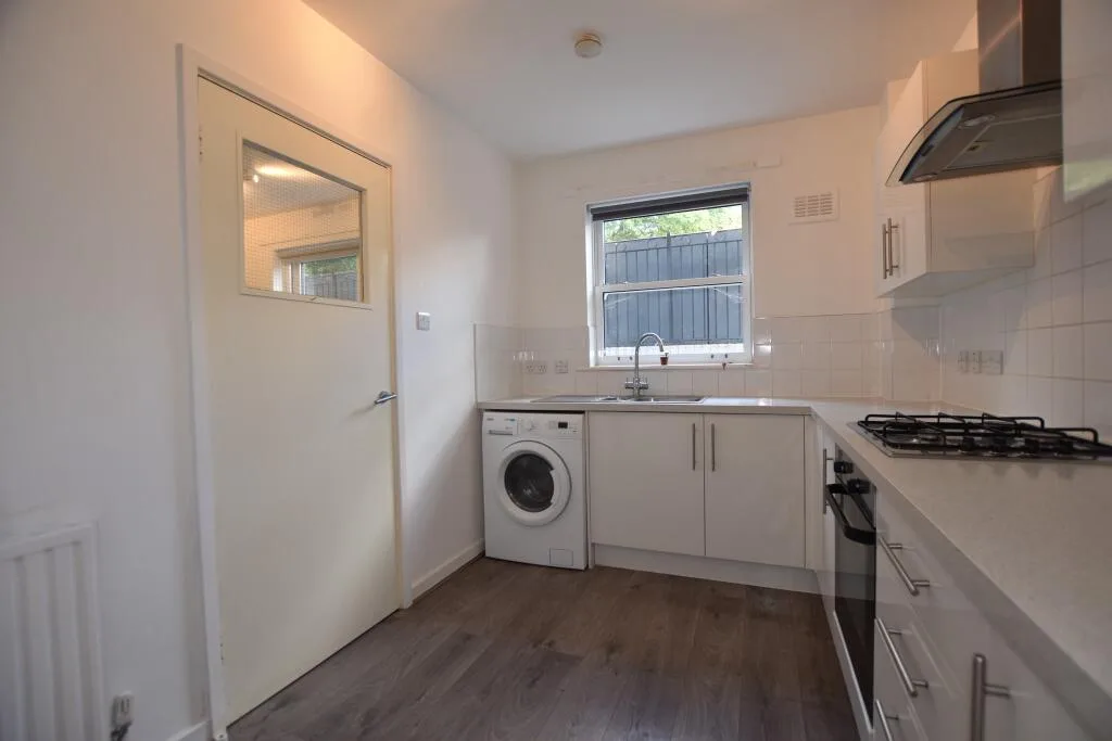 1 bedroom ground floor flat for rent