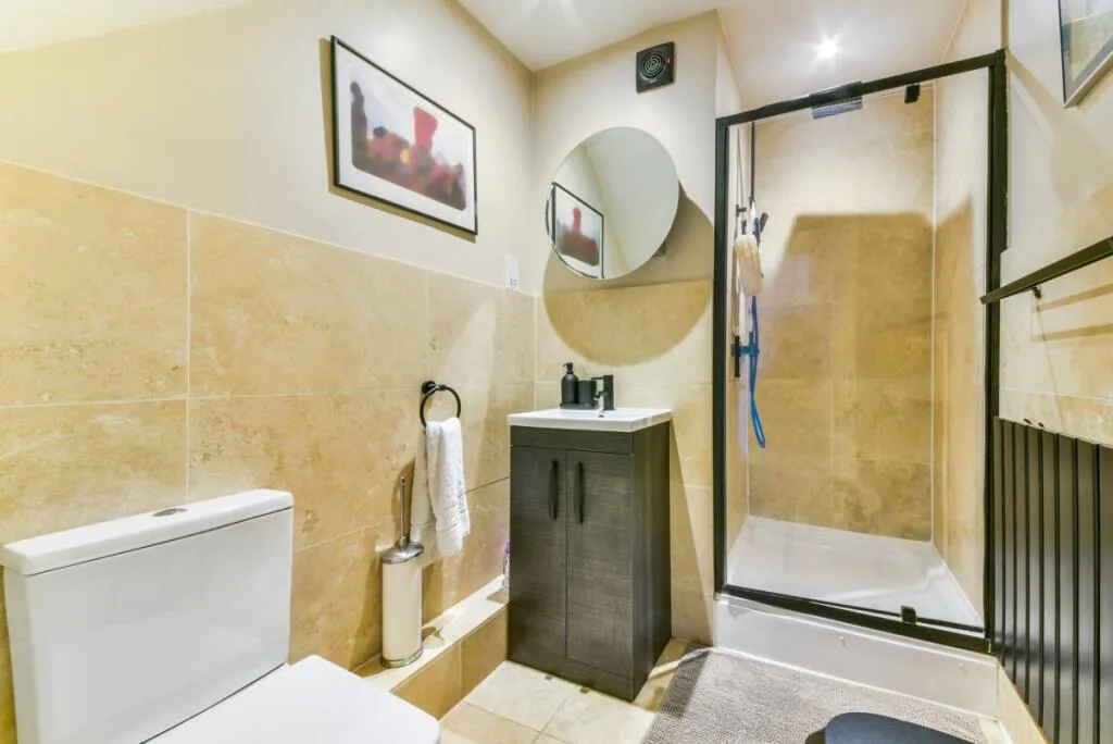 3 bedroom flat for rent